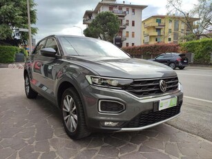 VOLKSWAGEN T-Roc automatico Benzina