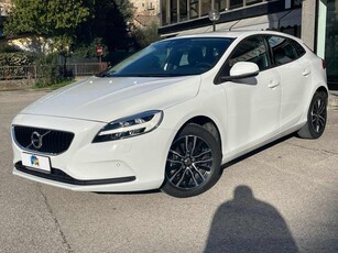 VOLVO V40 D2 R-design Diesel