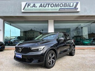 VOLVO XC40 B3 2.0 MHEV Autom. Ultimate Dark *SOLO 11.050 KM* Elettrica/Benzina