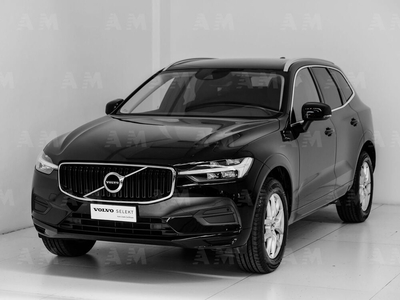 Volvo XC60 B4 Geartronic Momentum del 2021 usata a Prato