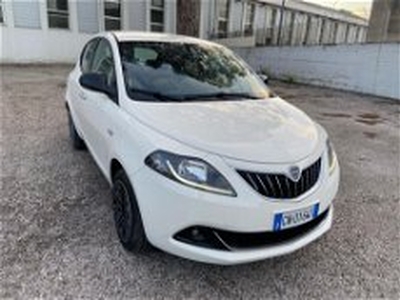 Lancia Ypsilon 1.0 FireFly 5 porte S&S Hybrid Gold Plus del 2023 usata a Caserta