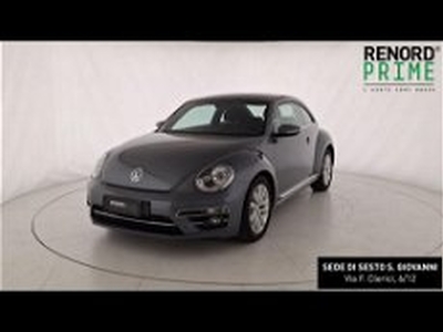 Volkswagen Maggiolino Cabrio 2.0 TDI Design BlueMotion Technology del 2016 usata a Sesto San Giovanni