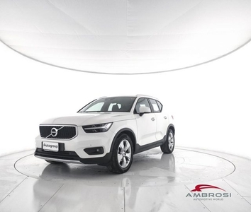 2018 VOLVO XC40