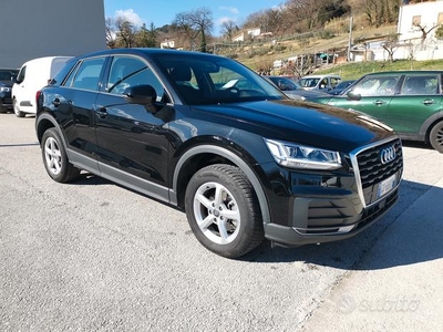 Audi Q2 30 TDI S tronic Business