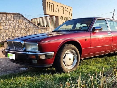 JAGUAR Daimler Double Six 6.0 V12 / Targa ORO AS