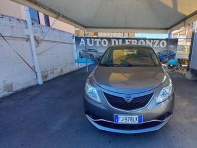 Lancia Ypsilon 1.2 69 CV 5 porte Silver usato