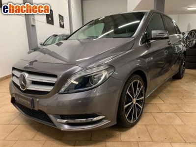 Mercedes-benz b 200 b..