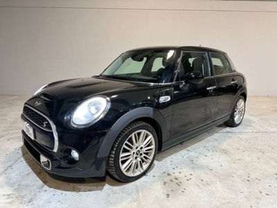 MINI Mini 2.0 Cooper SD Business 5 porte usato