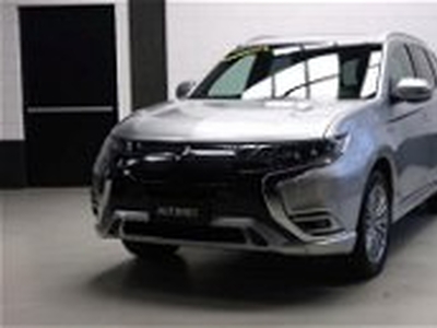 Mitsubishi Outlander 2.4 MIVEC 4WD PHEV Diamond SDA del 2019 usata a Olgiate Olona