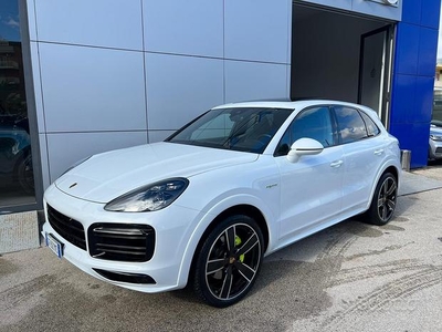 Porsche Cayenne 3.0 V6 E-Hybrid - anno 2021-km60.0