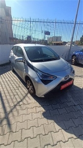 Toyota Aygo 1.0 VVT-i 72 CV 5 porte x-play del 2019 usata a Reggio Calabria