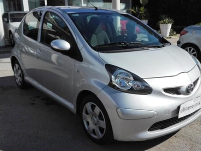 Toyota Aygo 1.turbodiesel 5 porte Sol usato