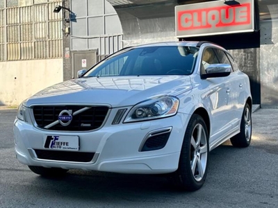 Volvo XC60 D5 AWD Geartronic R-design usato