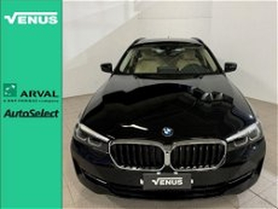 BMW Serie 5 Touring 520d 48V xDrive Business del 2022 usata a Monza