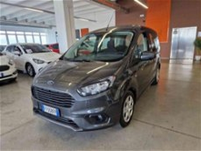 Ford Tourneo Courier 1.0 EcoBoost 100 CV Plus del 2019 usata a Imola