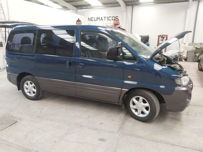 Hyundai H-1 1998