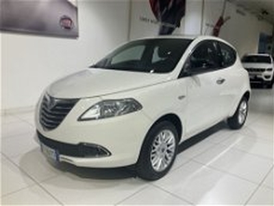 Lancia Ypsilon 0.9 TwinAir 85 CV 5 porte Metano Ecochic Gold del 2015 usata a Fornovo di Taro