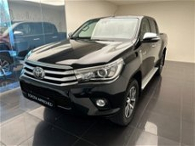 Toyota Hilux 2.D-4D 4WD porte Double Cab Executive del 2017 usata a Cuneo