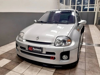 2001 | Renault Clio II V6