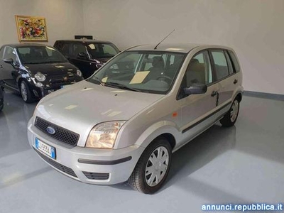 Ford Fusion 1.6 16V 5p. Longarone