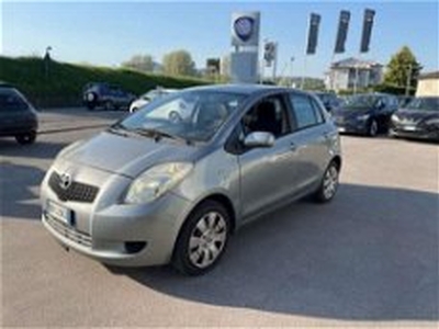 Toyota Yaris 16V cat 5 porte Sol '03 del 2007 usata a Barga