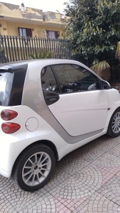 Usato 2011 Smart ForTwo Coupé 1.0 Benzin 61 CV (4.700 €)