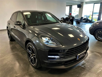 2019 PORSCHE Macan