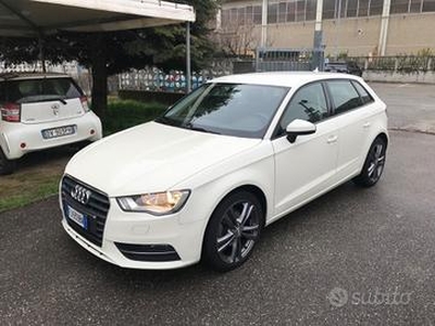 Audi A3 SPB 1.6 TDI 105 CV Ambition