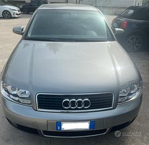 AUDI A4 3ª serie - 2004