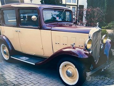 Auto d'epoca renault modello rosalie 1933