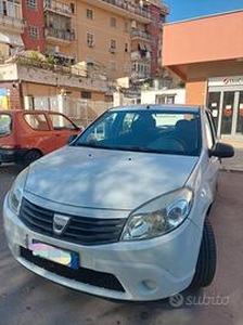 DACIA Sandero 1ª serie - 2010