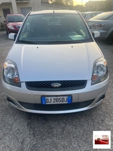 Ford Fiesta 1.2 16V 3p. Ghia usato