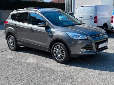 Ford Kuga 2.0 TDCI 140 CV 4WD Powershift Titanium