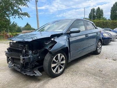 Hyundai i20 1.2 84 CV Style INCIDENTATA