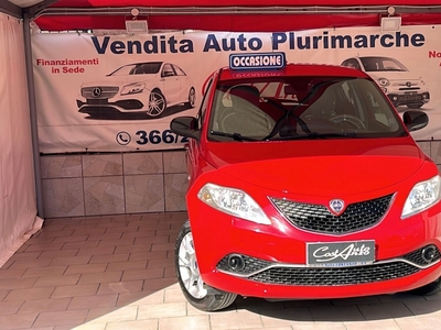 Lancia Ypsilon 0.9 TwinAir 85 CV 5 porte Metano Ecochic Gold usato