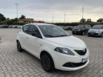 LANCIA Ypsilon 1.0 FireFly 5 porte S&S Hybrid Ecochic Gold Elettrica/Benzina