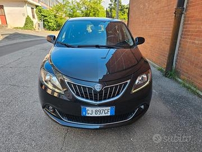 Lancia Ypsilon 1.0 FireFly 5 porte S&S Hybryd Gold