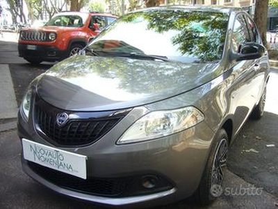 LANCIA Ypsilon 1.0 FireFly Hybrid Silver Plus 5°