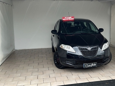 Lancia Ypsilon 1.2 69 CV 5 porte S Momodesign usato