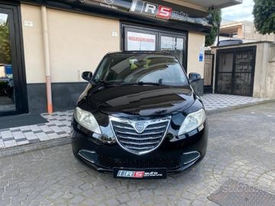 Lancia Ypsilon 1.2 69 CV 5 porte S&S Silver GPL