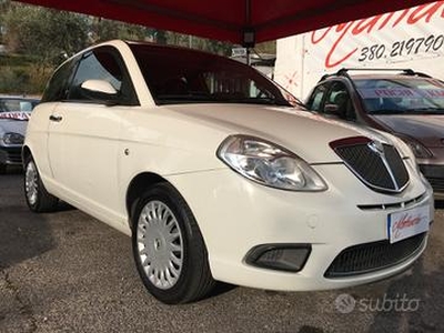 Lancia Ypsilon 1.2 69 CV / NEOPATENTATI /KM CERTIF