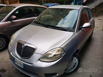 Lancia ypsilon 1.2 benzina