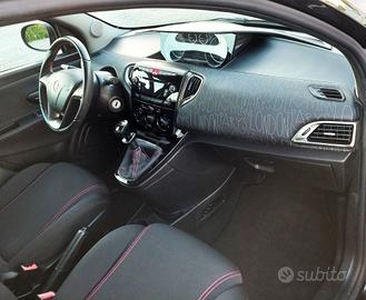 LANCIA YPSILON - 1.2 - ELEFANTINO ROSA