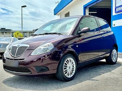 Lancia ypsilon 1.2 neopat garanz 12 mesi