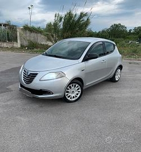 Lancia ypsilon 1.3 multijet