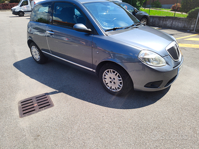 Lancia Ypsilon 1.4 benzina e GPL