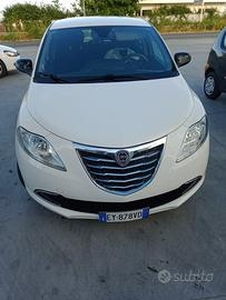 Lancia ypsilon ecochic gpl