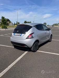 Lancia Ypsilon Gold 1.2 Gas