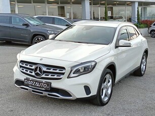 MERCEDES-BENZ GLA 180 d Automatic Premium Diesel