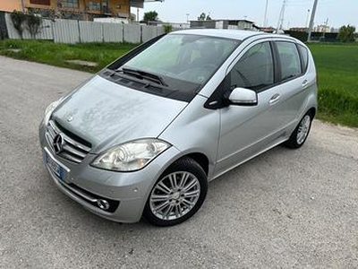 MERCEDES Classe A (W/C169) - 2009 neopatentati acc